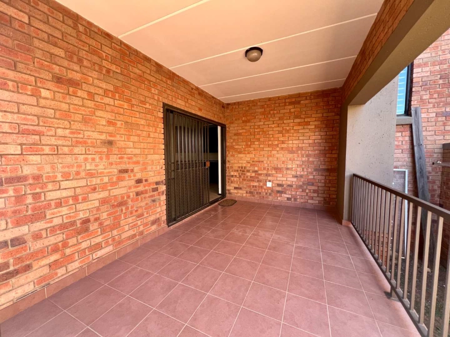 3 Bedroom Property for Sale in Helderkruin Gauteng