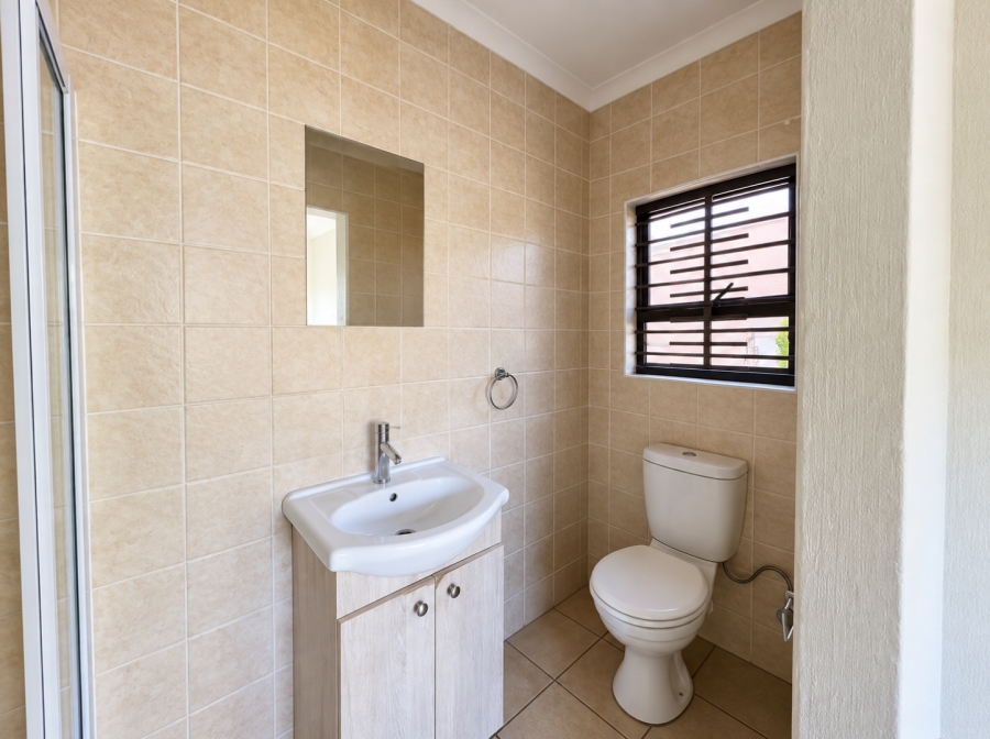3 Bedroom Property for Sale in Helderkruin Gauteng