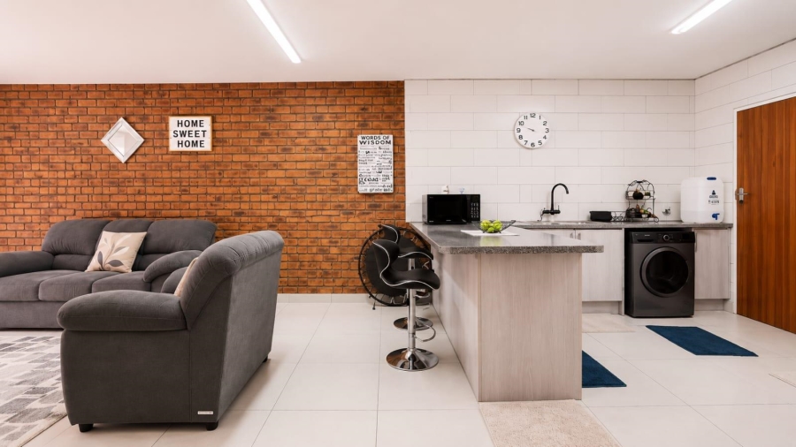 2 Bedroom Property for Sale in Brackenhurst Gauteng
