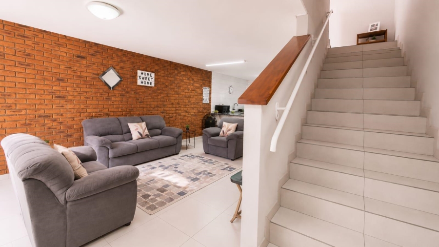 2 Bedroom Property for Sale in Brackenhurst Gauteng
