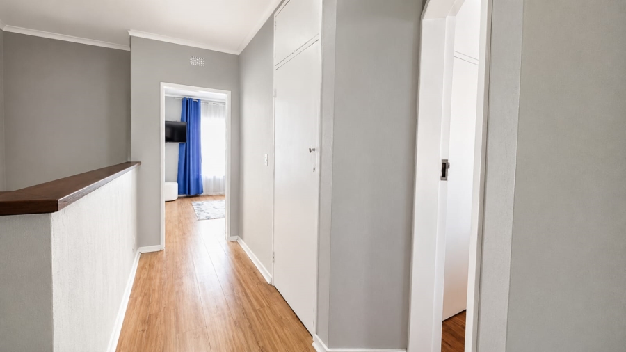2 Bedroom Property for Sale in Brackenhurst Gauteng