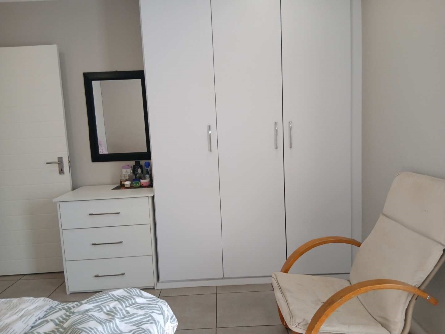 2 Bedroom Property for Sale in Albertsdal Gauteng