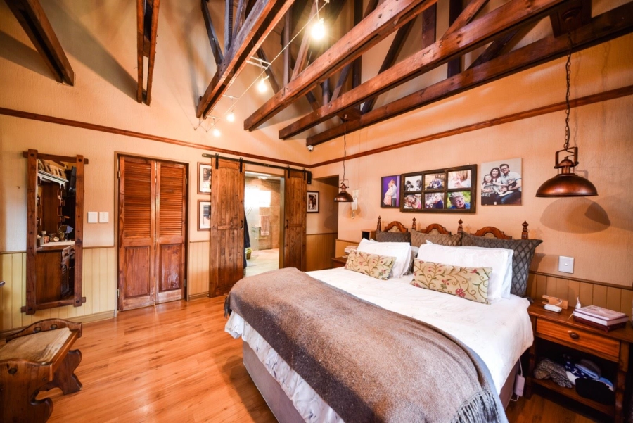 4 Bedroom Property for Sale in Faerie Glen Gauteng