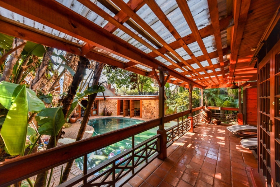 4 Bedroom Property for Sale in Faerie Glen Gauteng