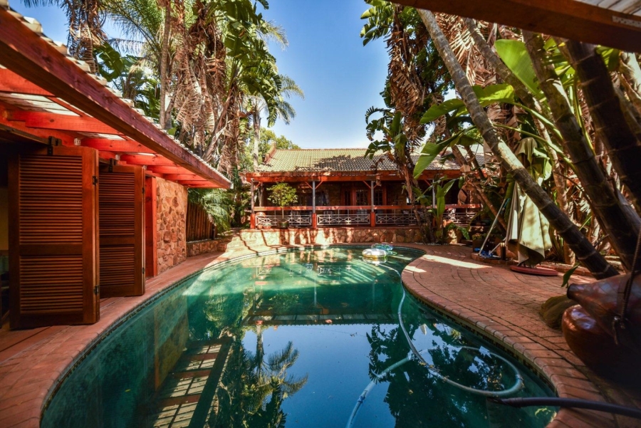 4 Bedroom Property for Sale in Faerie Glen Gauteng
