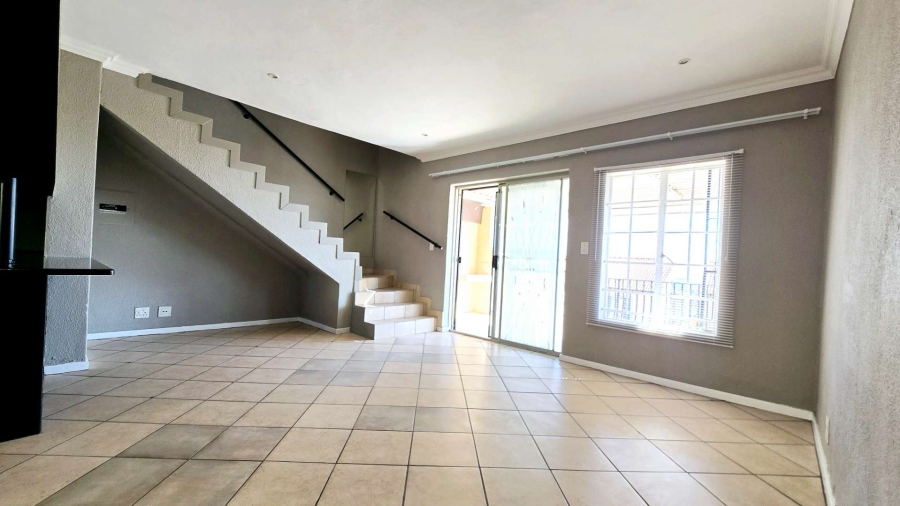 3 Bedroom Property for Sale in La Montagne Gauteng