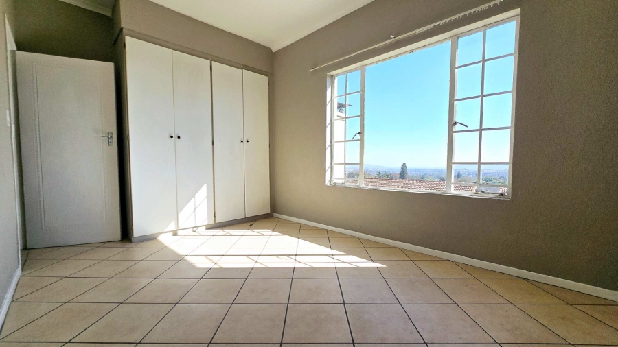 3 Bedroom Property for Sale in La Montagne Gauteng