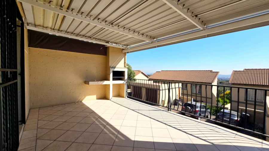 3 Bedroom Property for Sale in La Montagne Gauteng