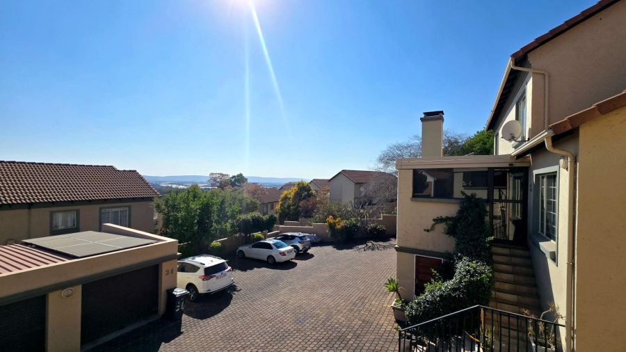 3 Bedroom Property for Sale in La Montagne Gauteng
