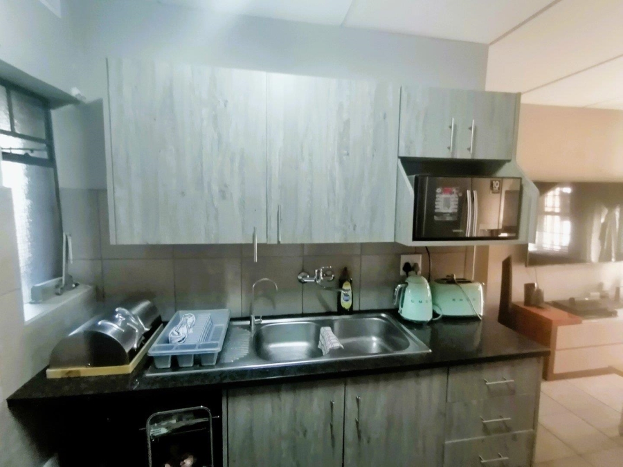 2 Bedroom Property for Sale in Montana Tuine Gauteng
