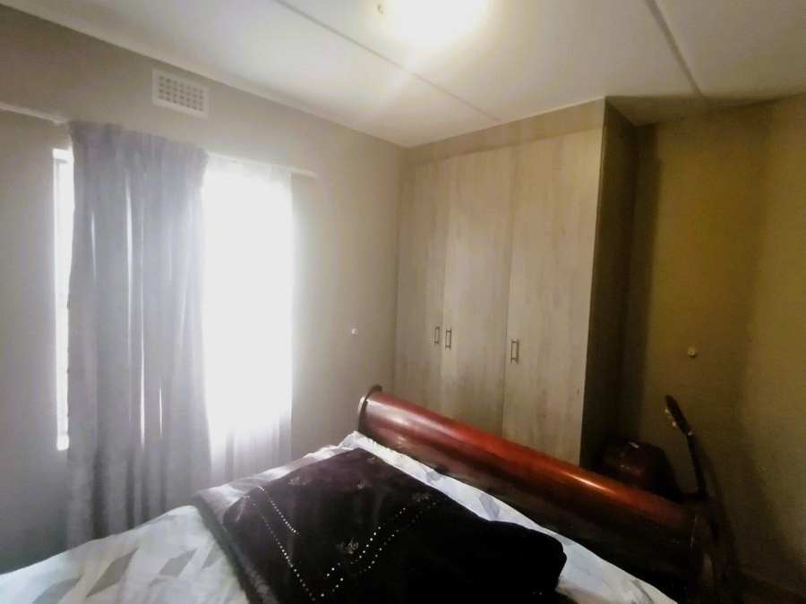 2 Bedroom Property for Sale in Montana Tuine Gauteng