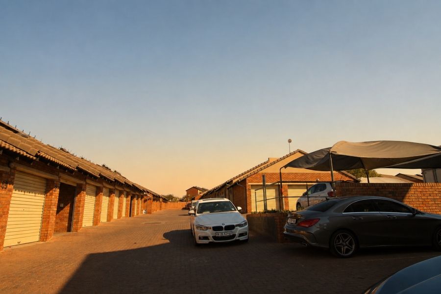 To Let 2 Bedroom Property for Rent in Sagewood Gauteng