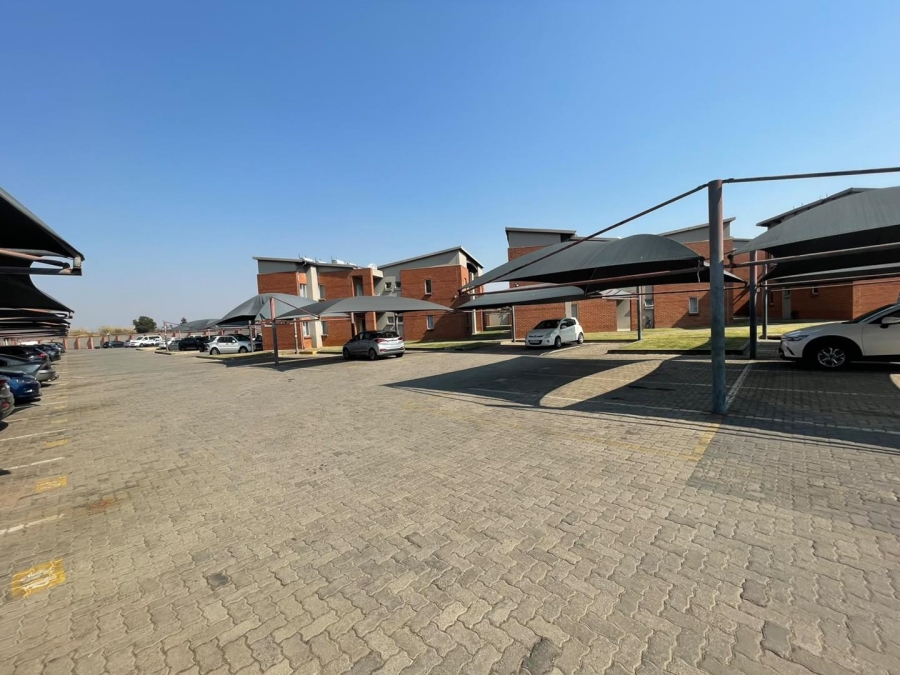 1 Bedroom Property for Sale in Esther Park Gauteng
