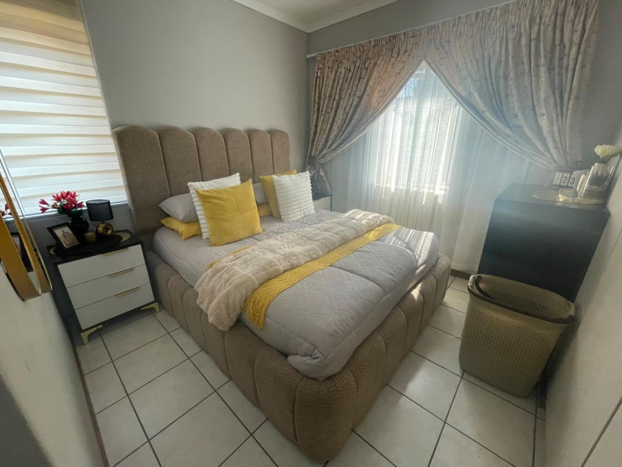 1 Bedroom Property for Sale in Esther Park Gauteng