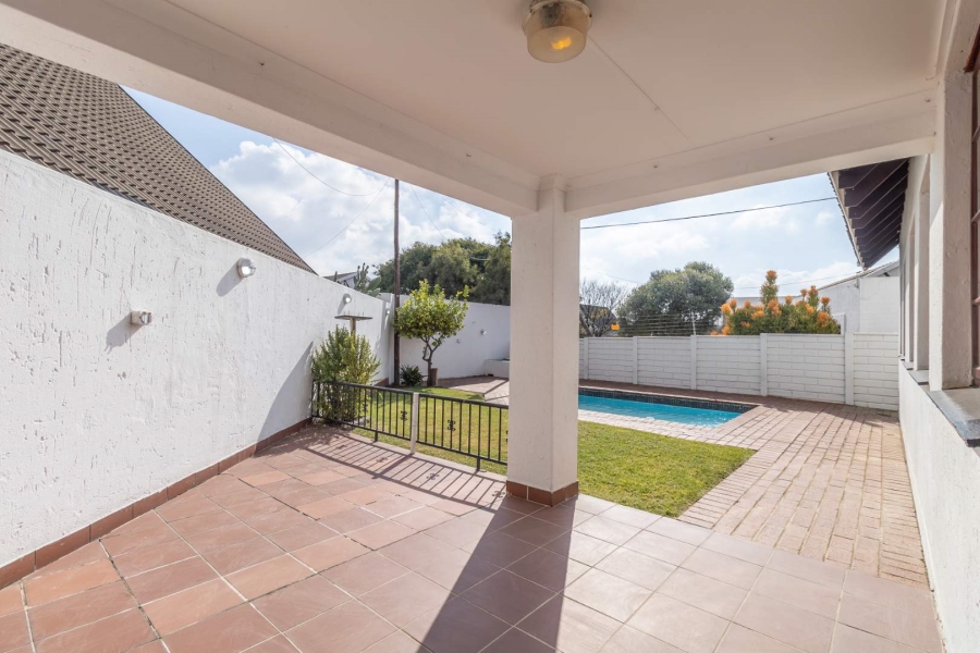 3 Bedroom Property for Sale in Barbeque Downs Gauteng