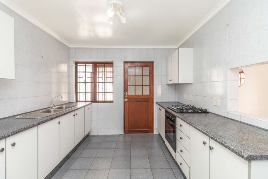 3 Bedroom Property for Sale in Barbeque Downs Gauteng