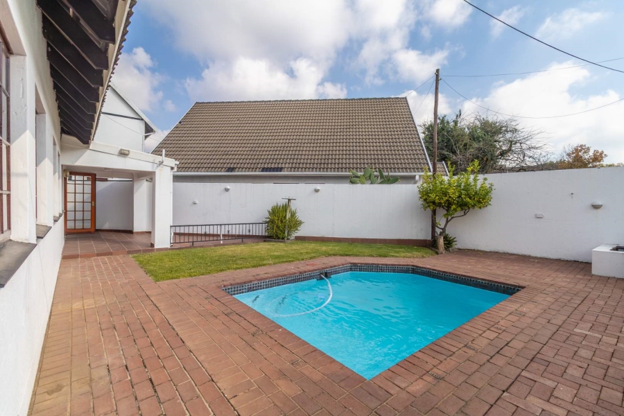 3 Bedroom Property for Sale in Barbeque Downs Gauteng