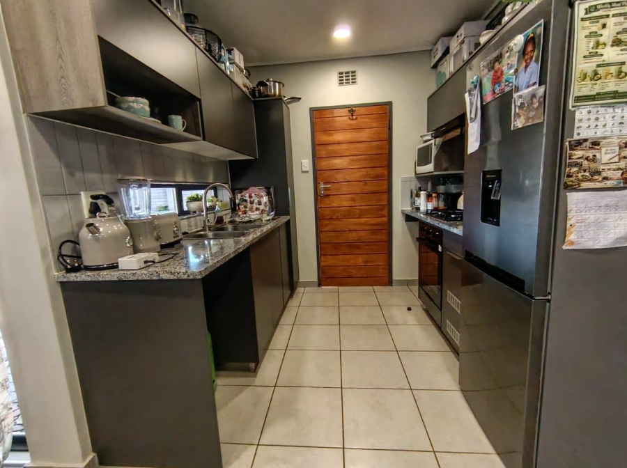 3 Bedroom Property for Sale in Albertsdal Gauteng
