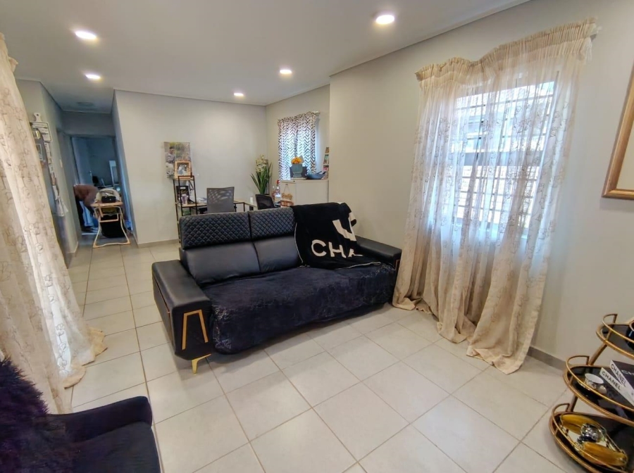 3 Bedroom Property for Sale in Albertsdal Gauteng