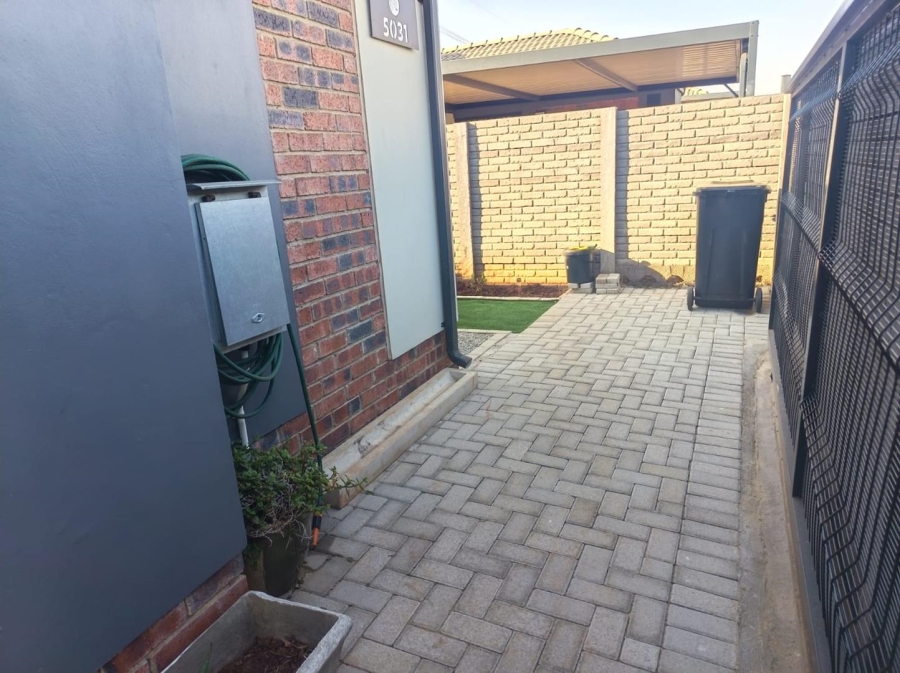 3 Bedroom Property for Sale in Albertsdal Gauteng