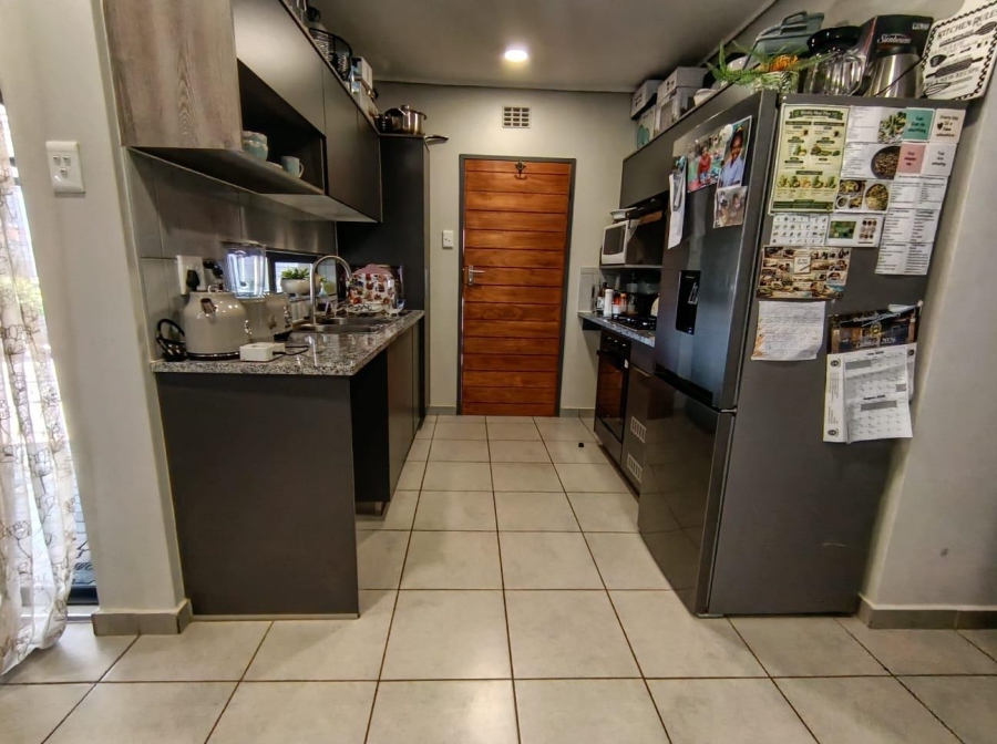 3 Bedroom Property for Sale in Albertsdal Gauteng