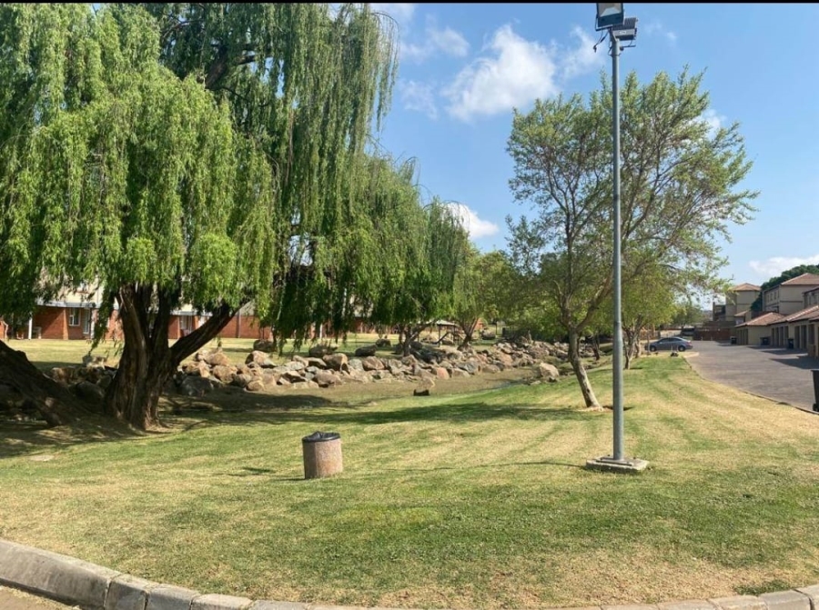 2 Bedroom Property for Sale in Castleview Gauteng