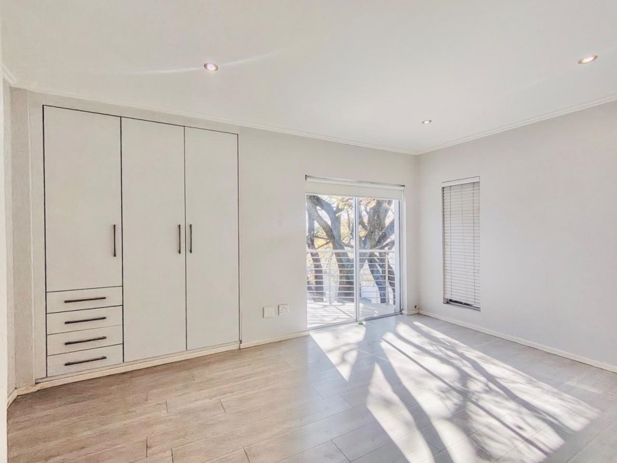 2 Bedroom Property for Sale in Bryanston Gauteng