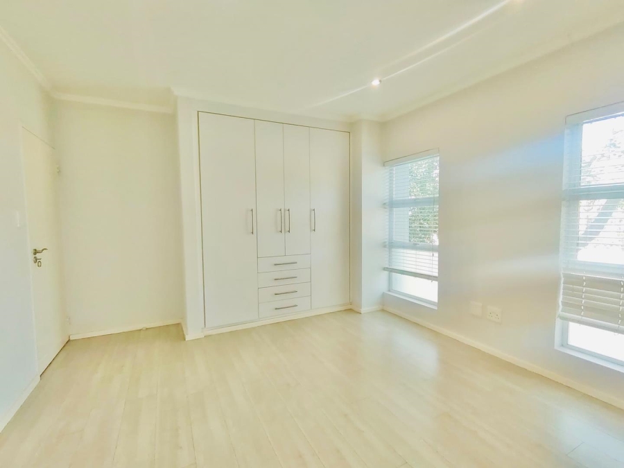 2 Bedroom Property for Sale in Bryanston Gauteng