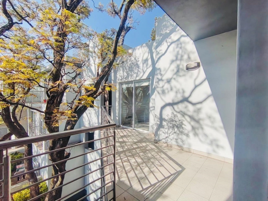 2 Bedroom Property for Sale in Bryanston Gauteng