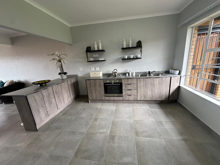 To Let 2 Bedroom Property for Rent in Kloofendal Gauteng