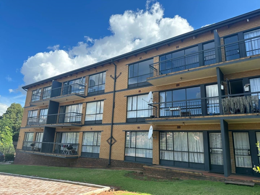 To Let 2 Bedroom Property for Rent in Kloofendal Gauteng