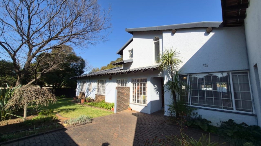 4 Bedroom Property for Sale in Van Riebeeck Park Gauteng