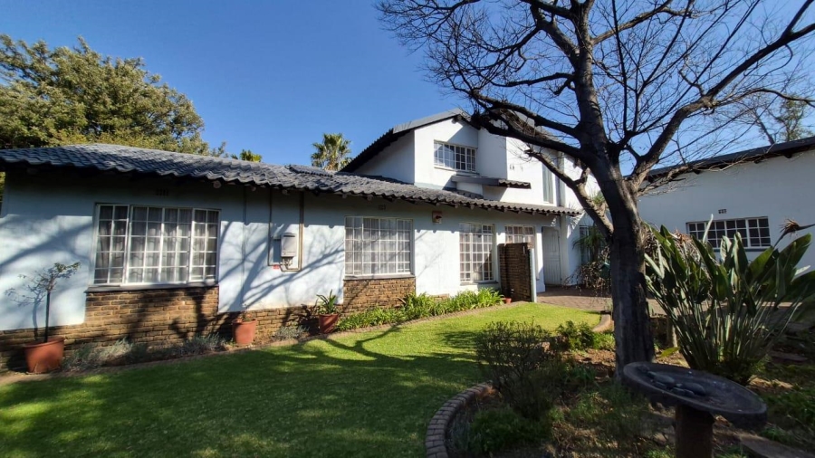 4 Bedroom Property for Sale in Van Riebeeck Park Gauteng