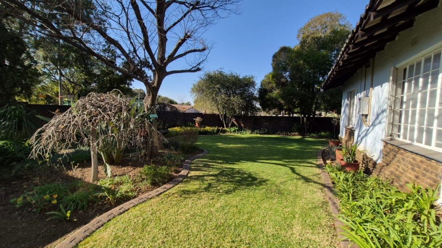 4 Bedroom Property for Sale in Van Riebeeck Park Gauteng