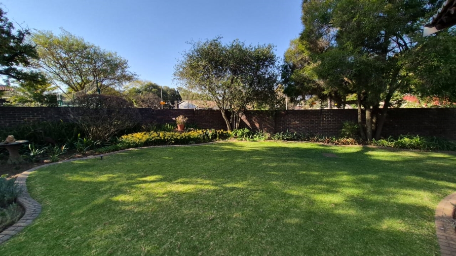 4 Bedroom Property for Sale in Van Riebeeck Park Gauteng