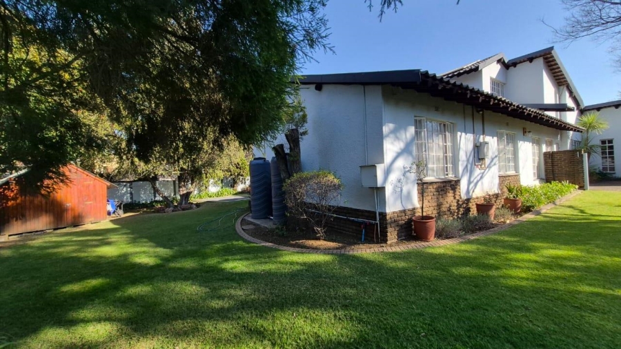 4 Bedroom Property for Sale in Van Riebeeck Park Gauteng