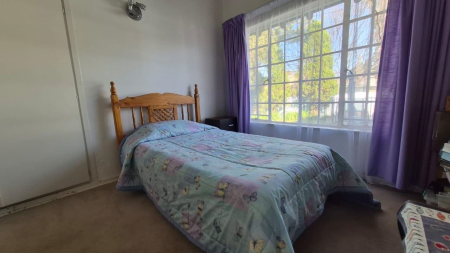 4 Bedroom Property for Sale in Van Riebeeck Park Gauteng