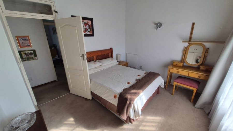4 Bedroom Property for Sale in Van Riebeeck Park Gauteng