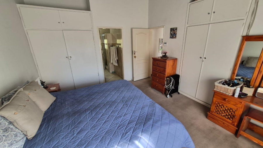 4 Bedroom Property for Sale in Van Riebeeck Park Gauteng