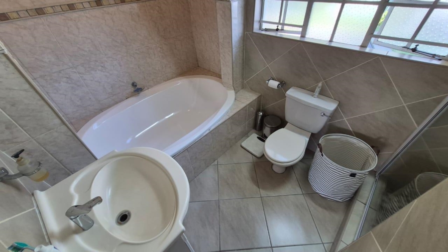 4 Bedroom Property for Sale in Van Riebeeck Park Gauteng