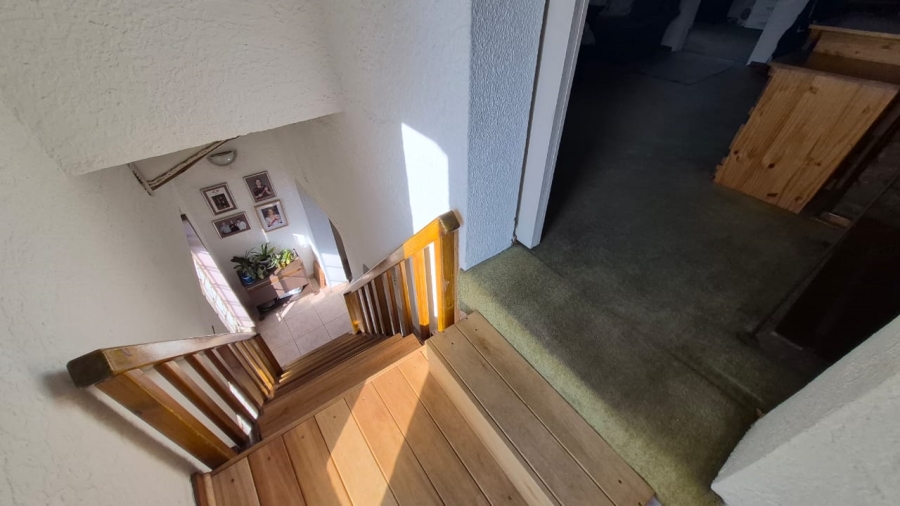 4 Bedroom Property for Sale in Van Riebeeck Park Gauteng