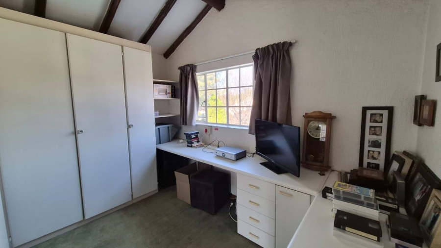 4 Bedroom Property for Sale in Van Riebeeck Park Gauteng