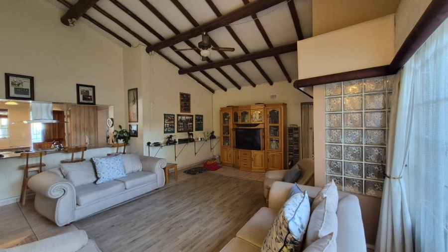 4 Bedroom Property for Sale in Van Riebeeck Park Gauteng