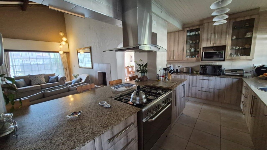 4 Bedroom Property for Sale in Van Riebeeck Park Gauteng