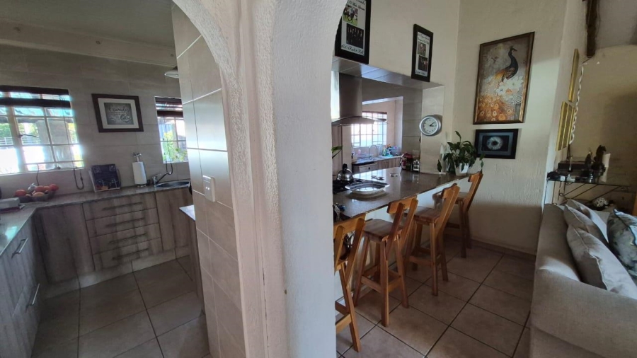 4 Bedroom Property for Sale in Van Riebeeck Park Gauteng