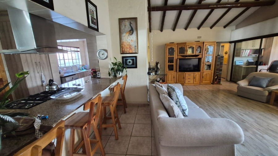 4 Bedroom Property for Sale in Van Riebeeck Park Gauteng