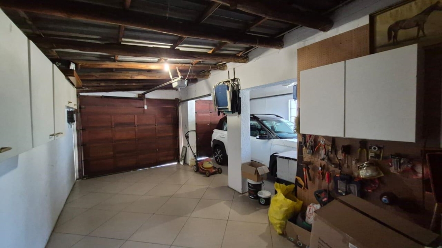 4 Bedroom Property for Sale in Van Riebeeck Park Gauteng