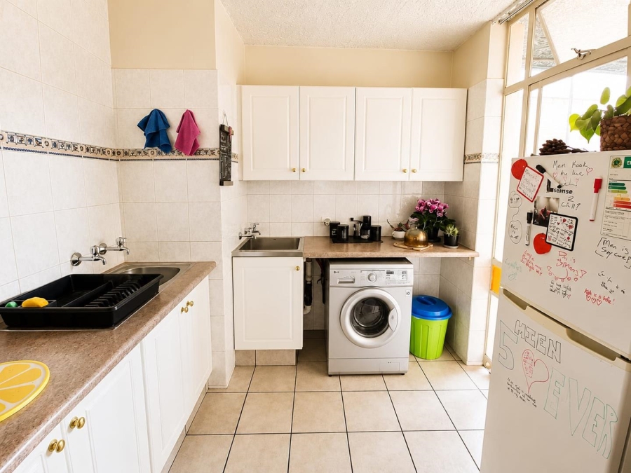 2 Bedroom Property for Sale in Queenswood Gauteng