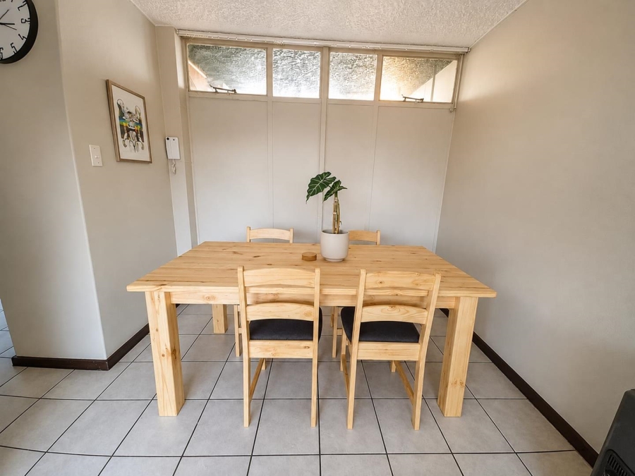 2 Bedroom Property for Sale in Queenswood Gauteng