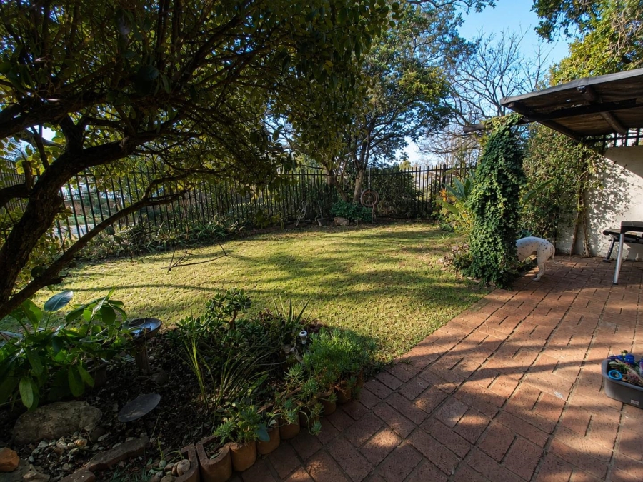 2 Bedroom Property for Sale in Queenswood Gauteng